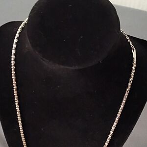 Elegant Gold Necklace